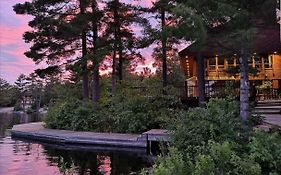Westwind Inn On The Lake
